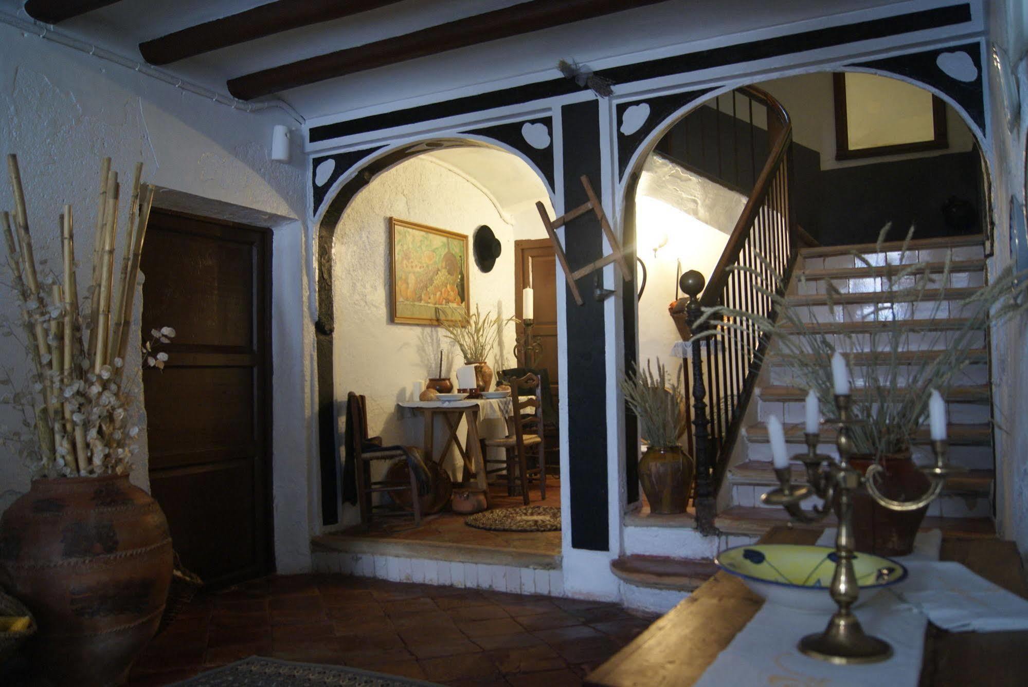 Casa Rural La Casona Urrea de Gaen Exteriör bild