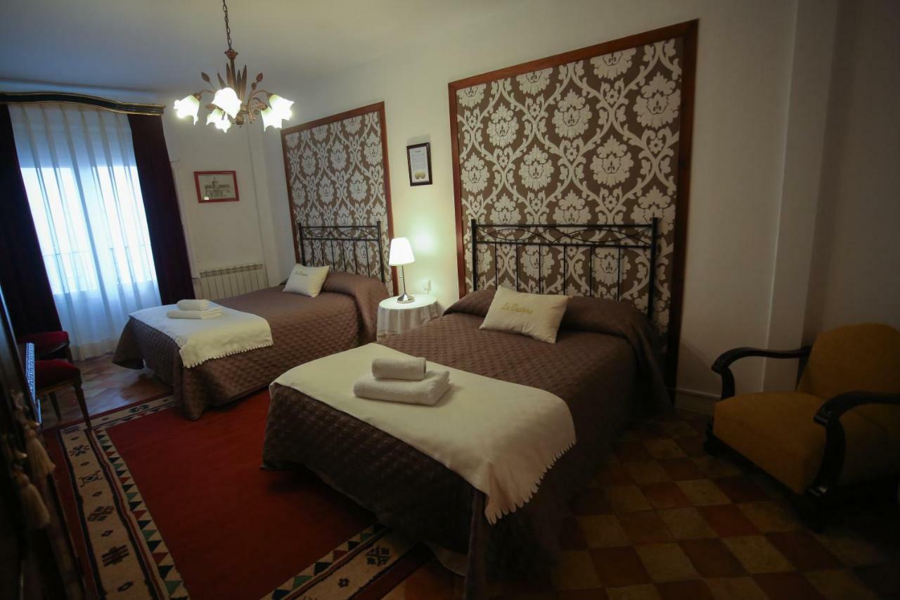 Casa Rural La Casona Urrea de Gaen Exteriör bild